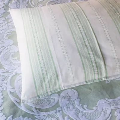 Beds - striped pillowcase - white and pistachio green - OTTOMANIA