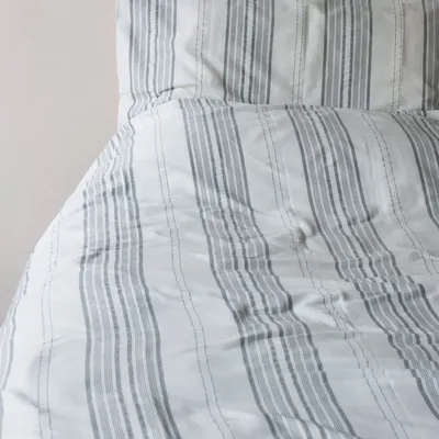 Beds - striped duvet cover - white with black - OTTOMANIA