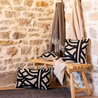 Coussins - Coussin brodé Ezia Ombre 40 x 65 - MAISON VIVARAISE - SDE VIVARAISE WINKLER