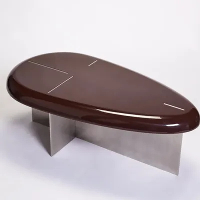 Tables pour hôtels - Table Basses Mask plateau oval bois laqué, pieds en croix Acier brossé - DUISTT