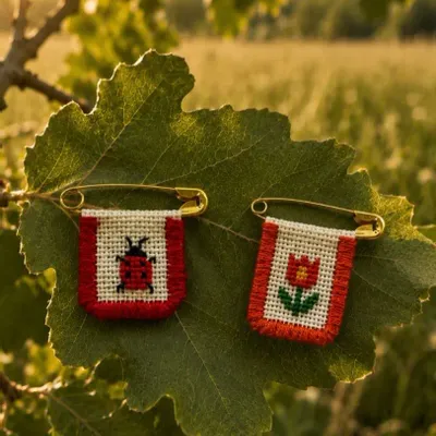 Brooches - Broche S - MES PETITES IMPARFAITES