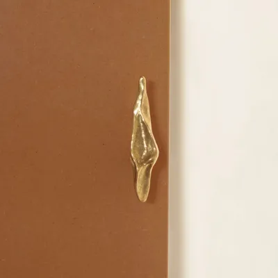 Wardrobe - Gentle Pinch long knob - EVAANNA