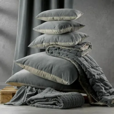 Coussins - Coussin UNI ELISE VERT DE GRIS 40 X 65 - MAISON VIVARAISE - SDE VIVARAISE WINKLER