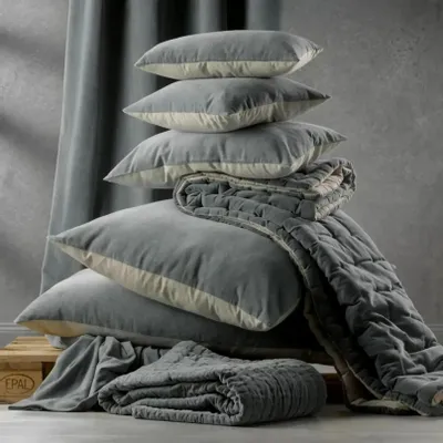 Coussins - Coussin uni Elise Vert de gris 30 x 50 - MAISON VIVARAISE - SDE VIVARAISE WINKLER