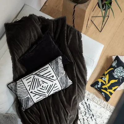 Linge de lit - Jeté uni Fara Ombre 240 x 260 - MAISON VIVARAISE - SDE VIVARAISE WINKLER
