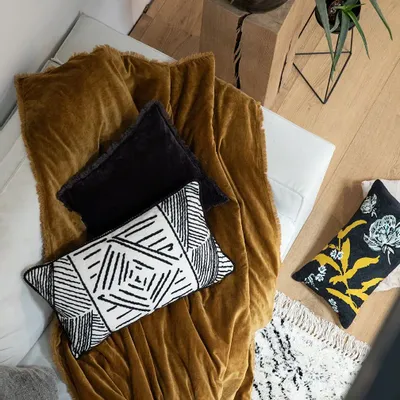 Bed linens - Fara Bed Throw Lin 260 X 260 - MAISON VIVARAISE - SDE VIVARAISE WINKLER