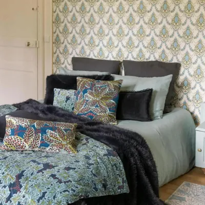 Fabric cushions - Embroidered Cushion Ariane Pétrole 45 X 45 - MAISON VIVARAISE - SDE VIVARAISE WINKLER