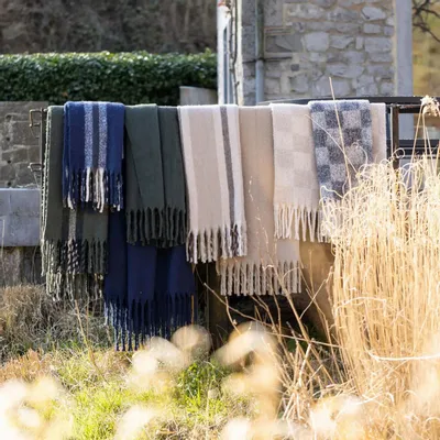 Plaids - Plaid recyclé Isabel damier Nuage 130 x 160 - MAISON VIVARAISE - SDE VIVARAISE WINKLER