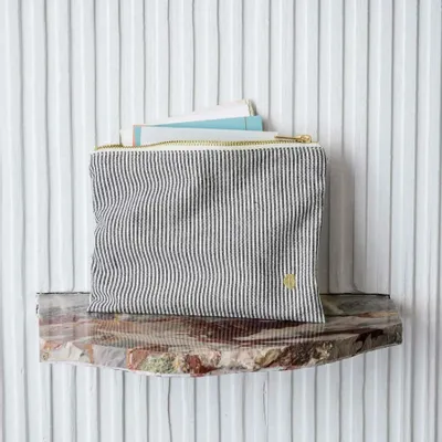 Clutches - Finette Pouch Finette Caviar M - LA CERISE SUR LE GATEAU