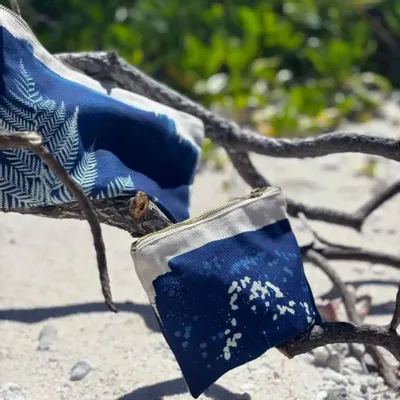 Clutches - Fougère Pouch Bleu L - LA CERISE SUR LE GATEAU