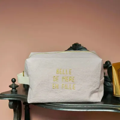 Pochettes - Trousse cube Belle Poivre rose L 22 x 14 x 10,5 - LA CERISE SUR LE GATEAU