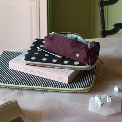 Pochettes - Housse ordinateur Basile Caviar 13-14"" - LA CERISE SUR LE GATEAU