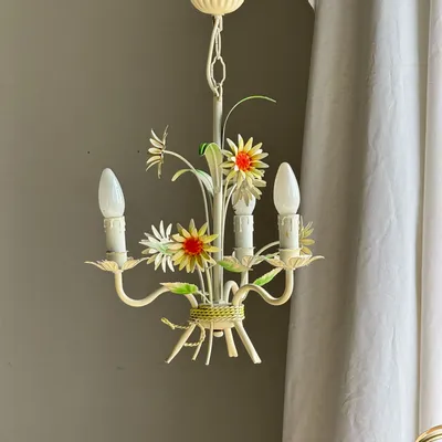 Suspensions - Petit lustre vintage à fleurs en métal crème fleurs orange à 3 bras - OFFICE OBJETS