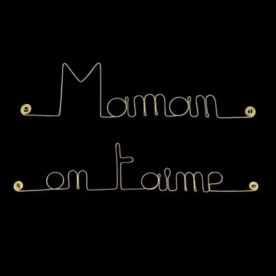 Autres décorations murales - Cadeau Fête des mères "Maman on t'aime" - Décoration Laiton Doré - BIJOUX DE MUR