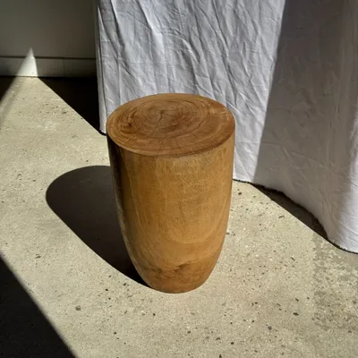 Tabourets - Tabouret, table d'appoint, bout de canapé en manguier massif - OFFICE OBJETS
