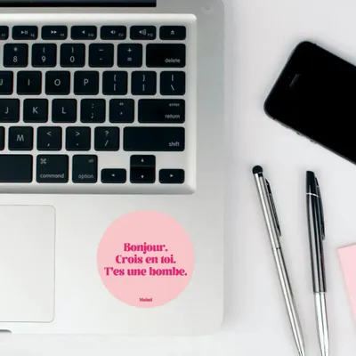 Carterie - Sticker - Bonjour. Crois en toi. T'es une bombe. – 8cm - MUISTI