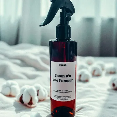 Parfums d'intérieur - Brume d'ambiance - Coton n'a que l'amour – Odeur Lavande Iris Fleur de coton – 250ml - MUISTI