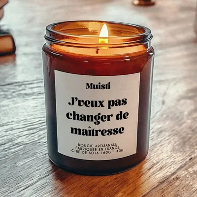 Cadeaux - Bougie Parfumée - J'veux pas changer de maîtresse - Musc blanc – 160g - MUISTI