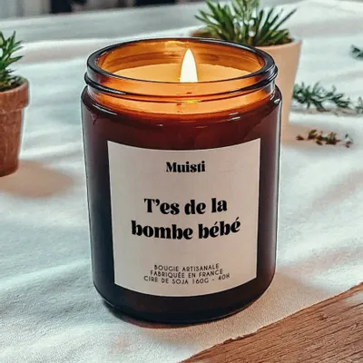Cadeaux - Bougie Parfumée - T'es de la bombe bébé - Musc blanc – 160g - MUISTI