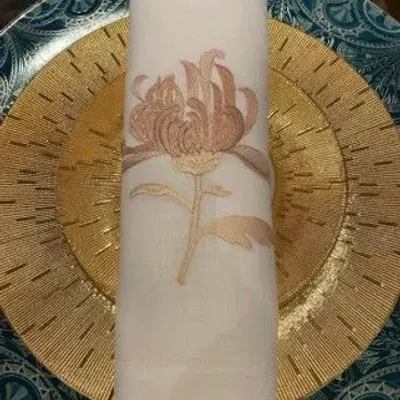 Linge de table textile - CHRYSANTHÈME  - serviette, set de table, chemin de table et nappe - ARTIPARIS
