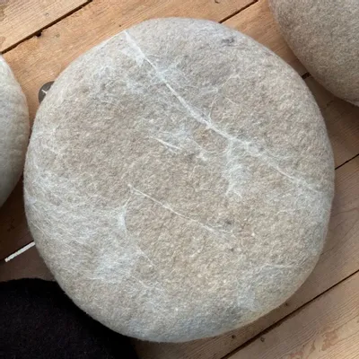 Textile and surface design - cushion - 100% Wool - Unique Piece - LUDIVINE GERARDIN
