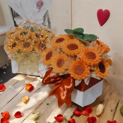 Décorations florales - Bouquet de bougies parfumées au tournesol - WIRAWIRI