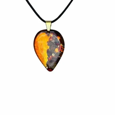 Jewelry - Bog Oak & Amber Pendant Necklace – Drop, 37x26x6 mm – Natural Droplet - GLASS4CANDLES