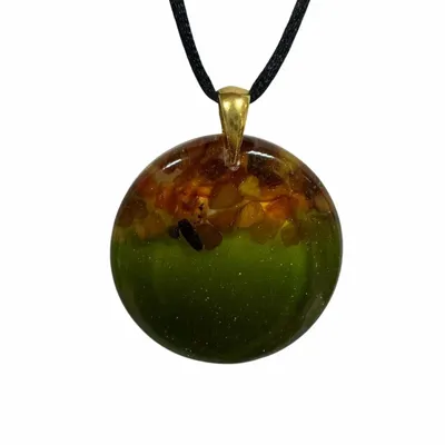 Jewelry - Baltic Amber & Resin Pendant – Round, 39x38x6 mm – Emerald Reverie - GLASS4CANDLES