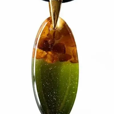 Jewelry - Baltic Amber & Resin Pendant – Drop, 39x16x6 mm – Emerald Reverie - GLASS4CANDLES