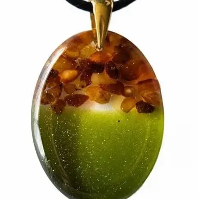 Jewelry - Baltic Amber & Resin Pendant – Oval, 37x28x6 mm – Emerald Reverie - GLASS4CANDLES