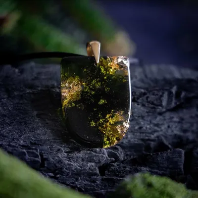 Jewelry - Resin & Gold-Tone Leaf Pendant – Shield – Golden Reflections - GLASS4CANDLES