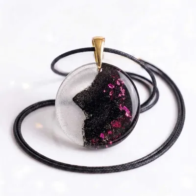 Jewelry - Bog Oak & Resin Pendant – Round, 39x38x6 mm – Timeless Shadows - GLASS4CANDLES