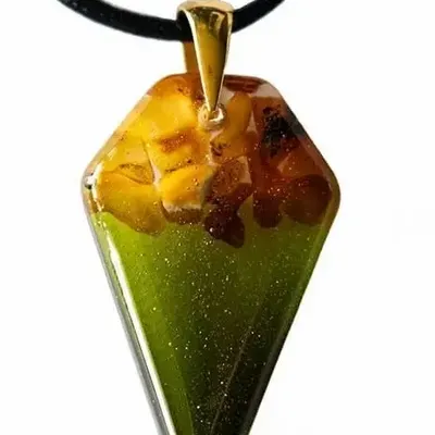 Jewelry - Baltic Amber & Resin Pendant – Shield, 39x24x6 mm – Emerald Reverie - GLASS4CANDLES