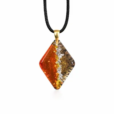 Bijoux - Pendentif en chêne noir ancien et feuille dorée – losange – Ère Dorée - GLASS4CANDLES