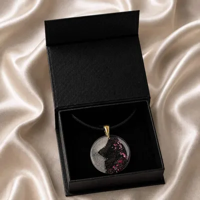 Jewelry - Bog Oak & Resin Pendant – Round, 39x38x6 mm – Timeless Shadows - GLASS4CANDLES