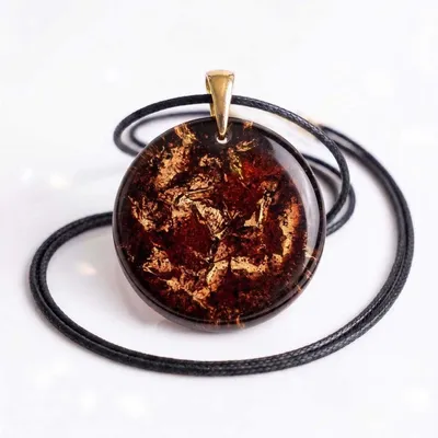 Jewelry - Resin & Gold-Tone Leaf Pendant – Round, 39x38x6 mm – Golden Echoes - GLASS4CANDLES