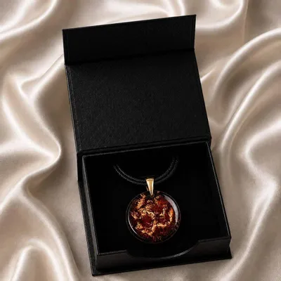 Jewelry - Resin & Gold-Tone Leaf Pendant – Round, 39x38x6 mm – Golden Echoes - GLASS4CANDLES
