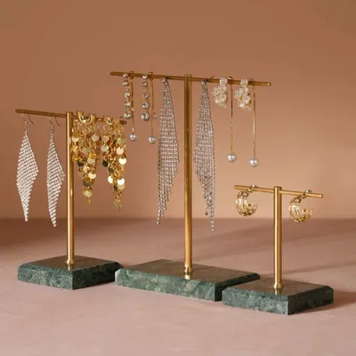 Objets de décoration - Porte-boucles d'oreilles en laiton sur socle en marbre - WHISPERING WOODS