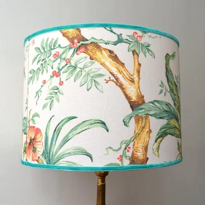 Table lamps - Lampshade with tropical pattern, parrots and flowers - CHATEAU TALES