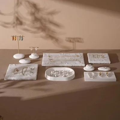 Jewelry - White Gypsum Jewelry Display Set - WHISPERING WOODS