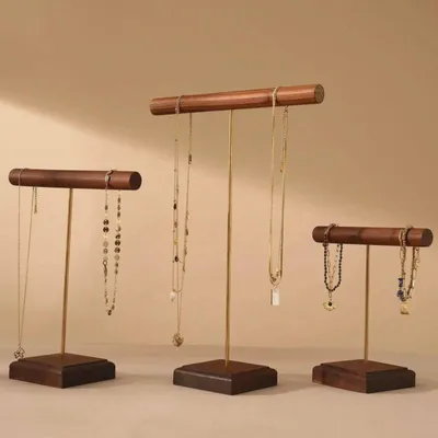 Bijoux - Présentoir à colliers et bracelets en noyer massif, tige en laiton - WHISPERING WOODS