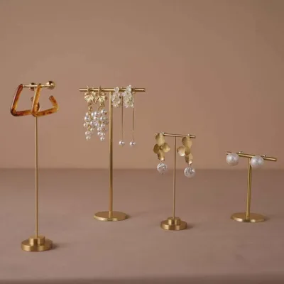 Bijoux - Porte-boucles d'oreilles minimaliste à barre en T en laiton - WHISPERING WOODS