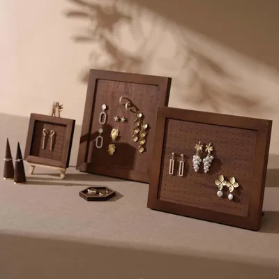 Bijoux - Ensemble de présentoirs à bijoux en placage de noyer et laiton - WHISPERING WOODS