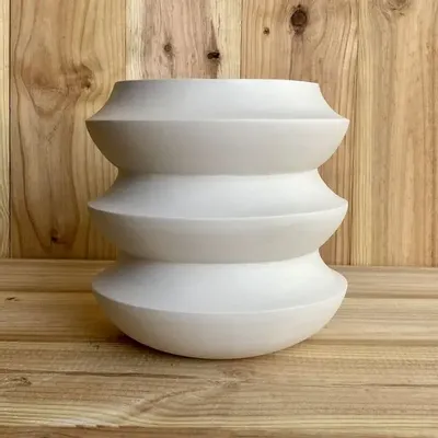 Poterie - Vase sculptural et géométrique en porcelaine blanche - Palindrome B4L - CALLIGRAMME