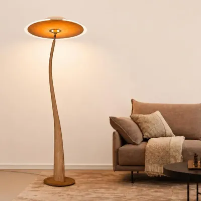 Lampadaires - Madame Swo — Lampadaire grand format - OMALIGHT