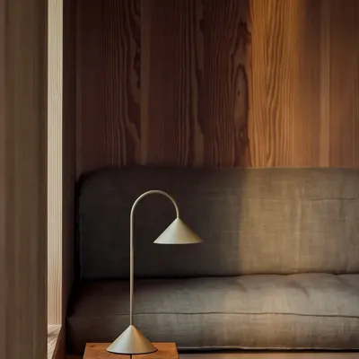 Moveable lighting - Grasp Portable H47 - FRANDSEN & PRIVATE LABEL