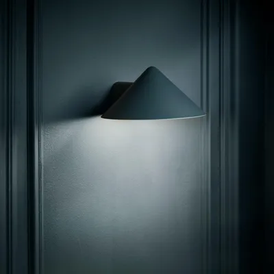 Wall lamps - Grasp Wall - FRANDSEN & PRIVATE LABEL