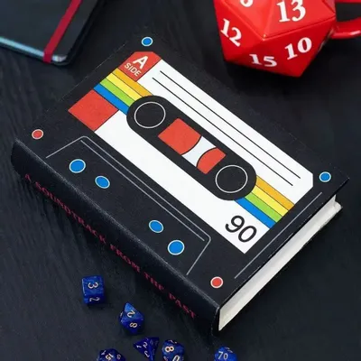 Coffrets et boîtes - Boîte de rangement rétro en forme de cassette audio - SOMETHING DIFFERENT WHOLESALE EUROPE BV