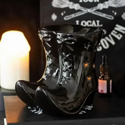 Scents - Black Witch Boots Oil Burner - SOMETHING DIFFERENT WHOLESALE EUROPE BV