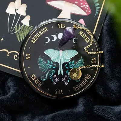 Ornements - Kit de divination par podomètre Luna Moth - SOMETHING DIFFERENT WHOLESALE EUROPE BV